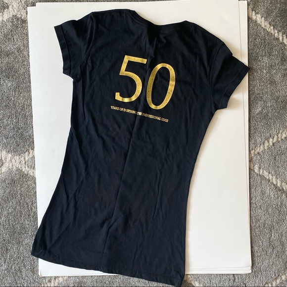 Redken graphic T-shirt gold 50th edition - Picture 3 of 3